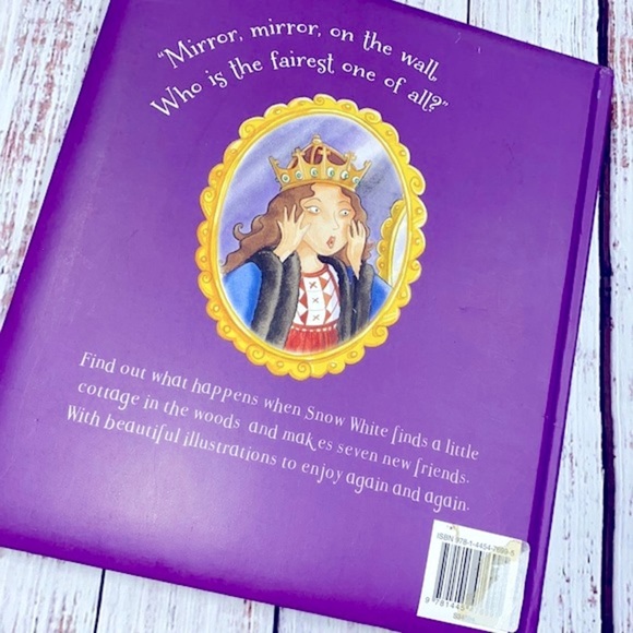 Snow White & The Seven Dwarfs kids book - Picture 13 of 13